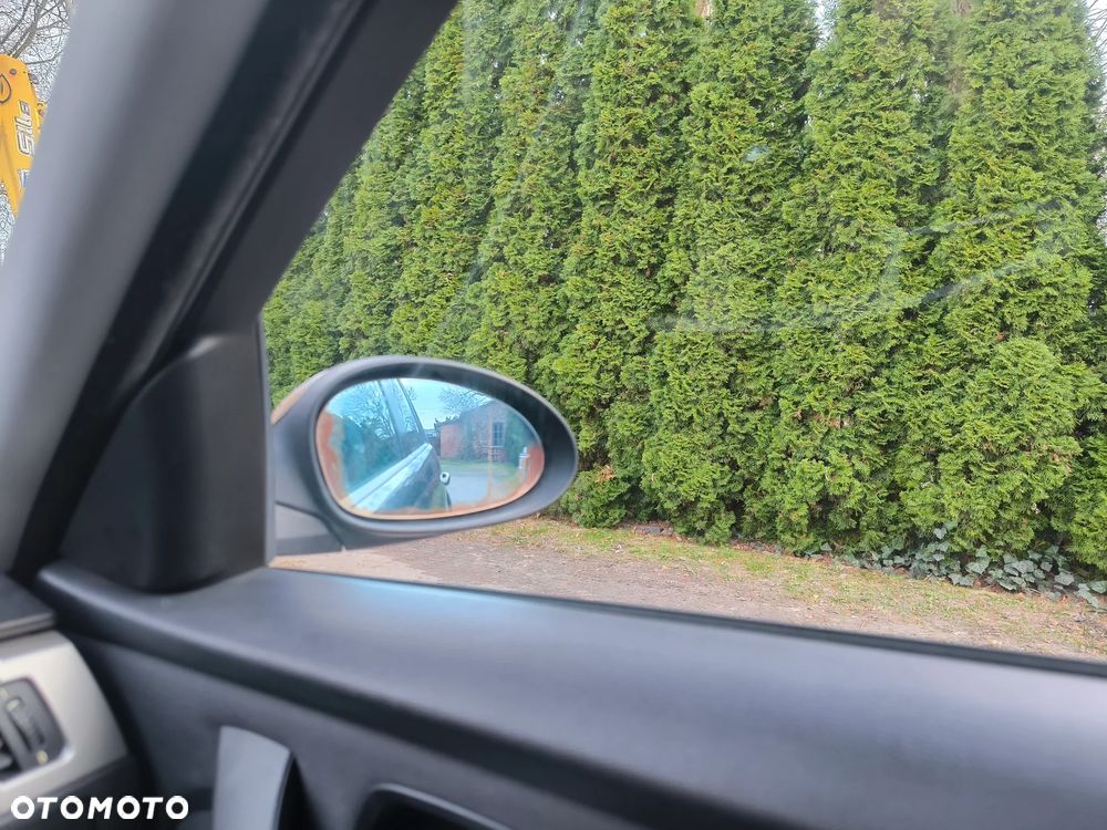 BMW Seria 3 320d DPF - 31