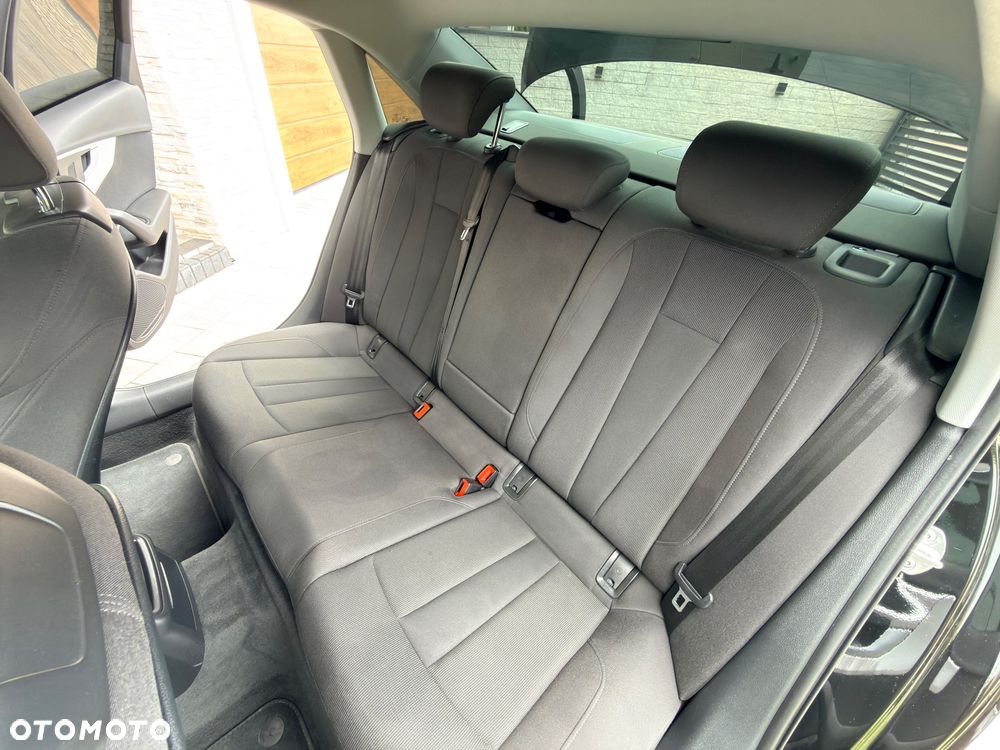 Audi A4 Limousine 2.0 TDI S tronic - 33