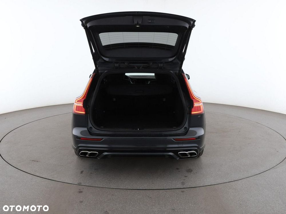 Volvo V60 T8 AWD Twin Engine Geartronic R-Design - 21