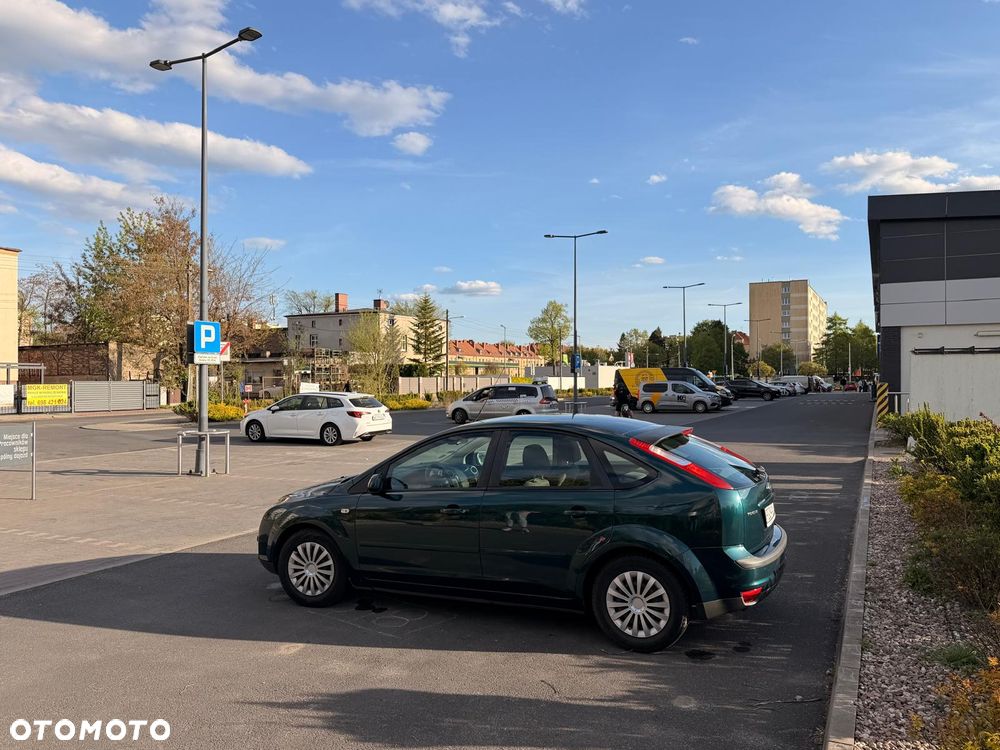 Ford Focus 1.6 16V Trend - 3