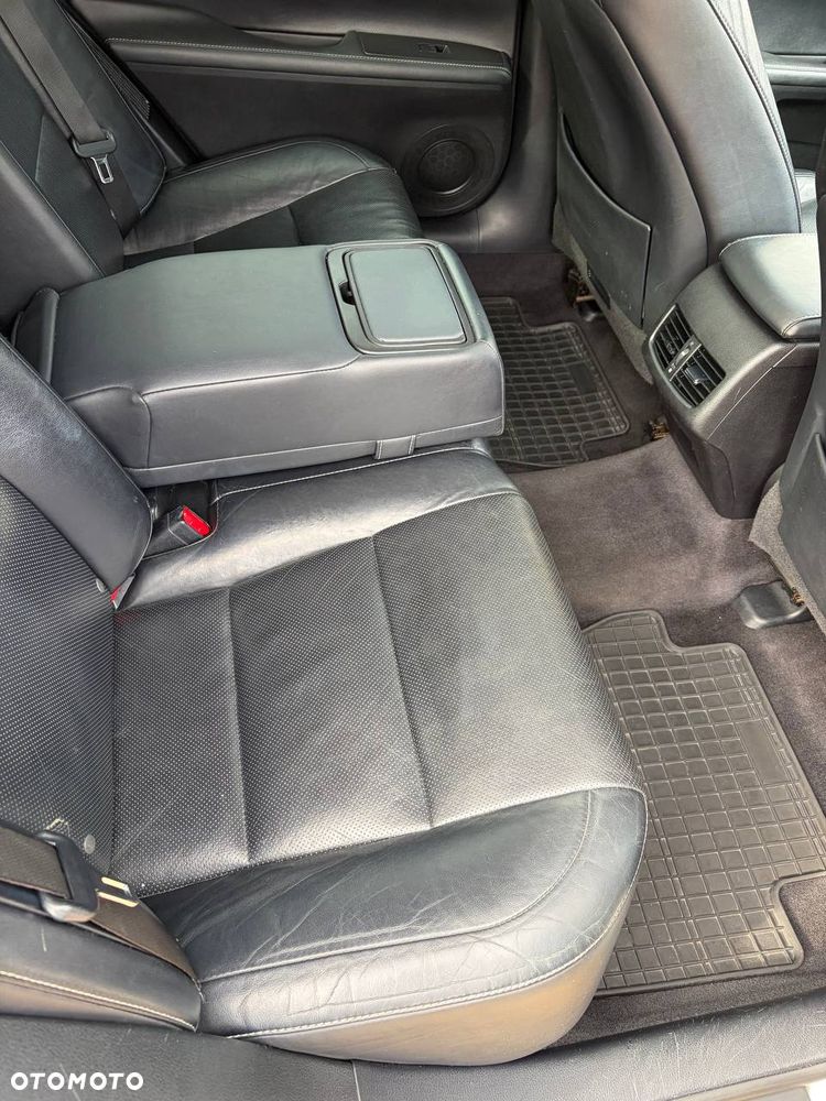 Lexus ES - 5