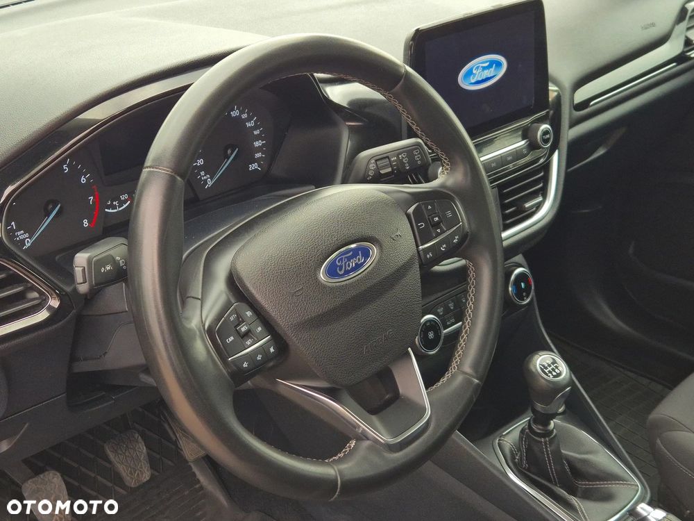 Ford Fiesta - 15