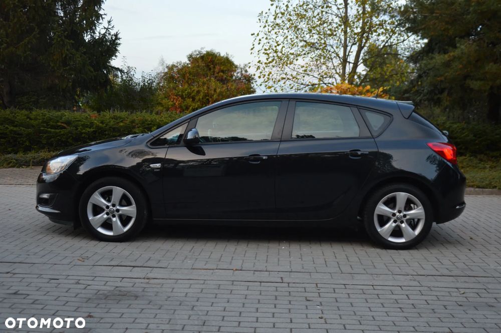 Opel Astra 2014 photo 5