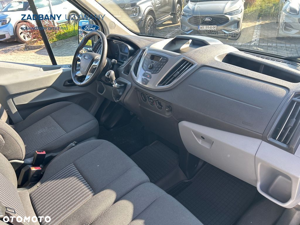Ford Transit - 12
