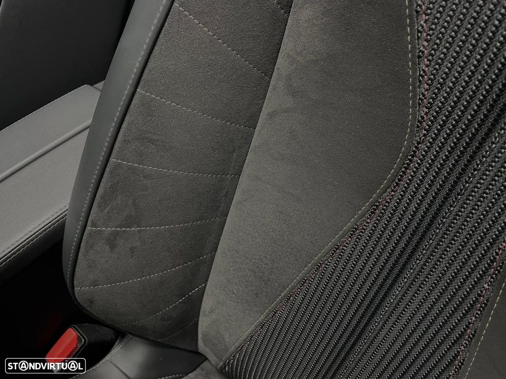 DS DS4 1.2 PureTech Performance Line EAT8 - 19