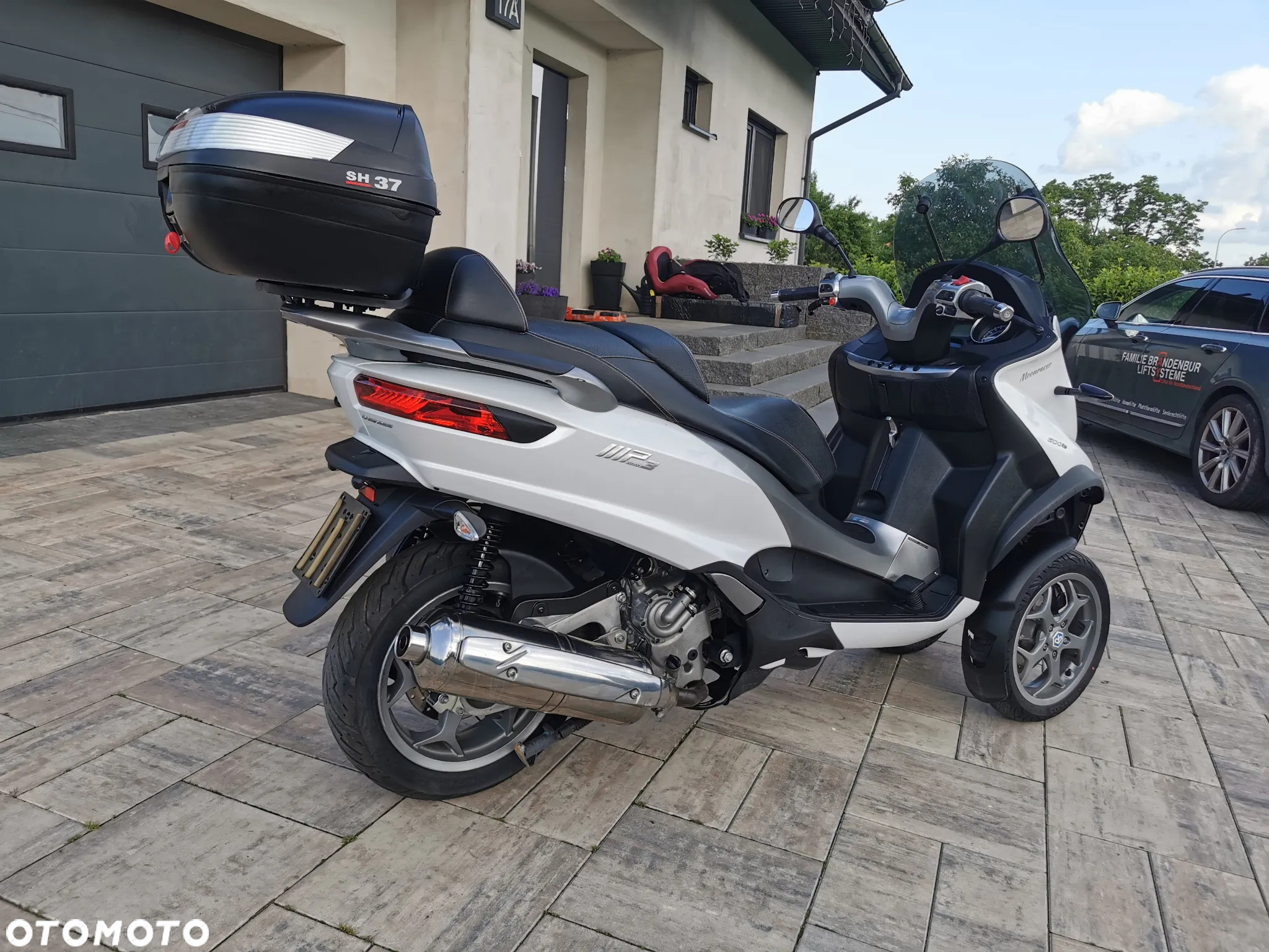 Piaggio MP-3 - 3