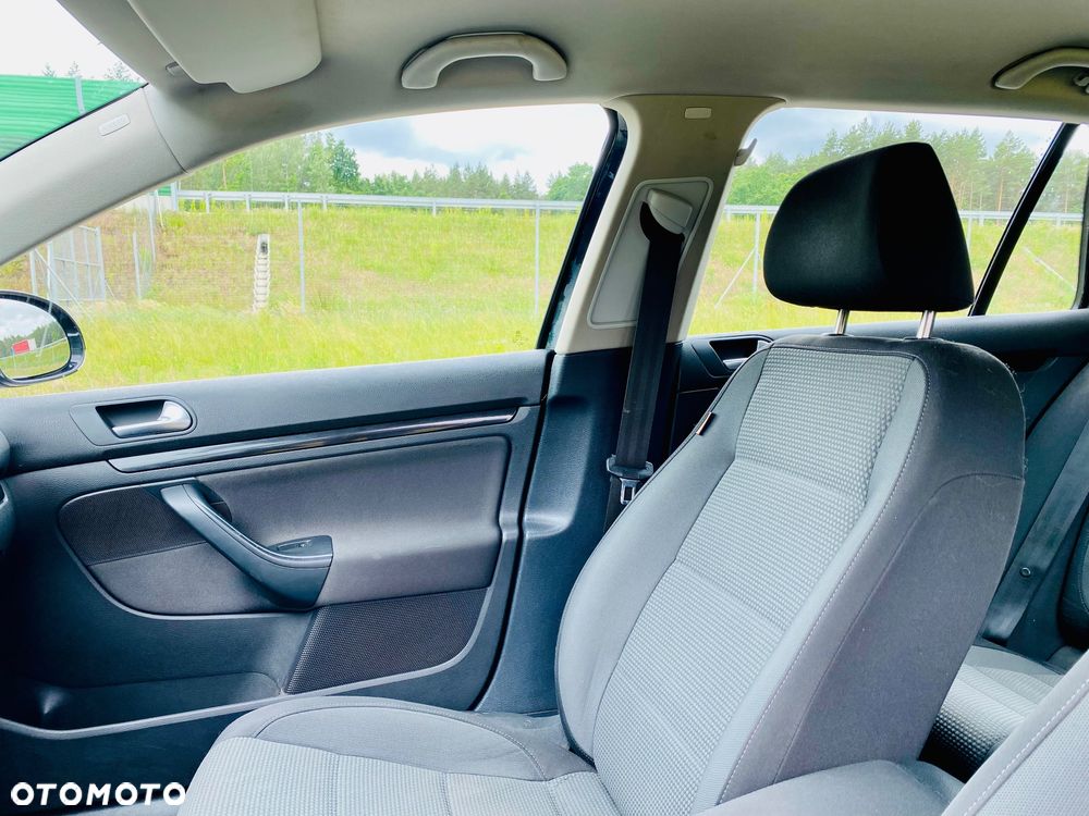 Volkswagen Golf 1.2 TSI BlueMotion Technology Comfortline - 28