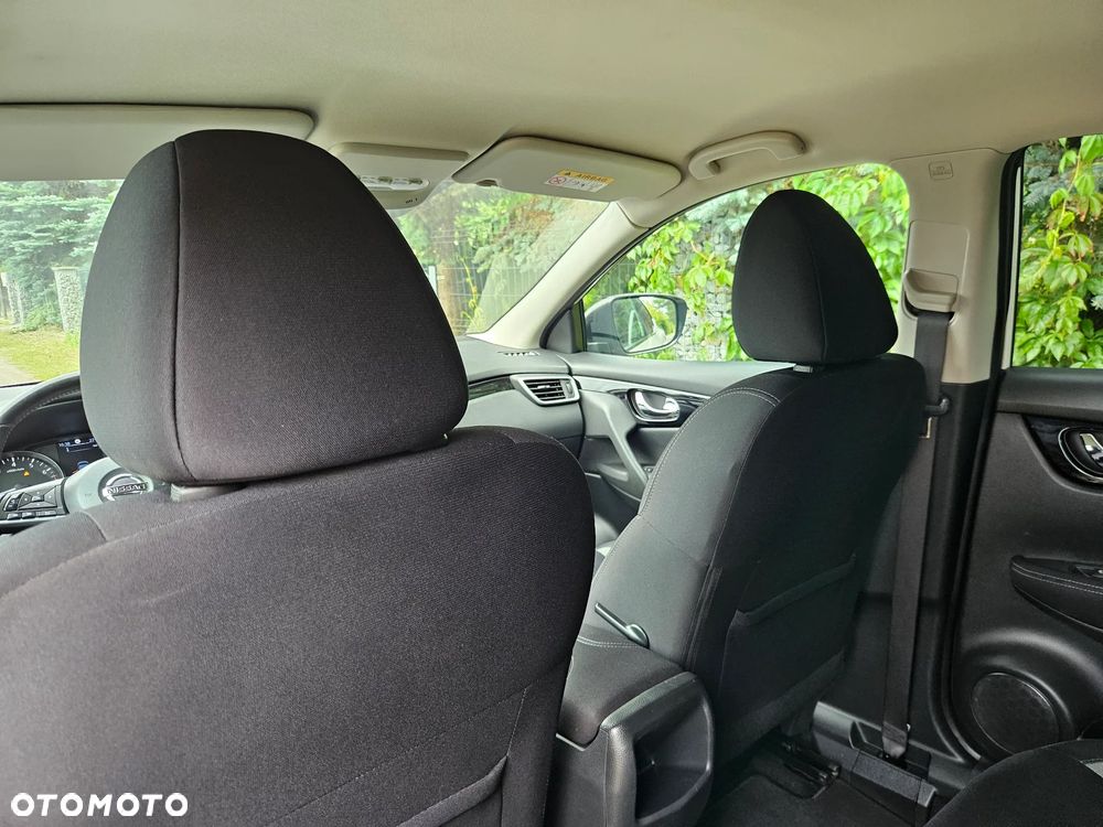 Nissan Qashqai 1.2 DIG-T N-Vision - 37