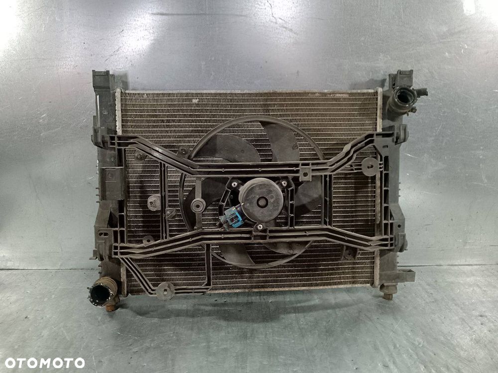 CHŁODNICA WODY Z WENTYLATOREM DACIA DOKKER 1.6 Sce - 1