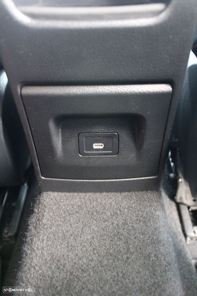 Mercedes-Benz A 250 e Style Plus - 14