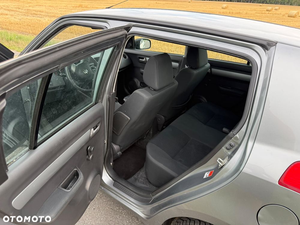 Suzuki Swift 1.3 Comfort - 21