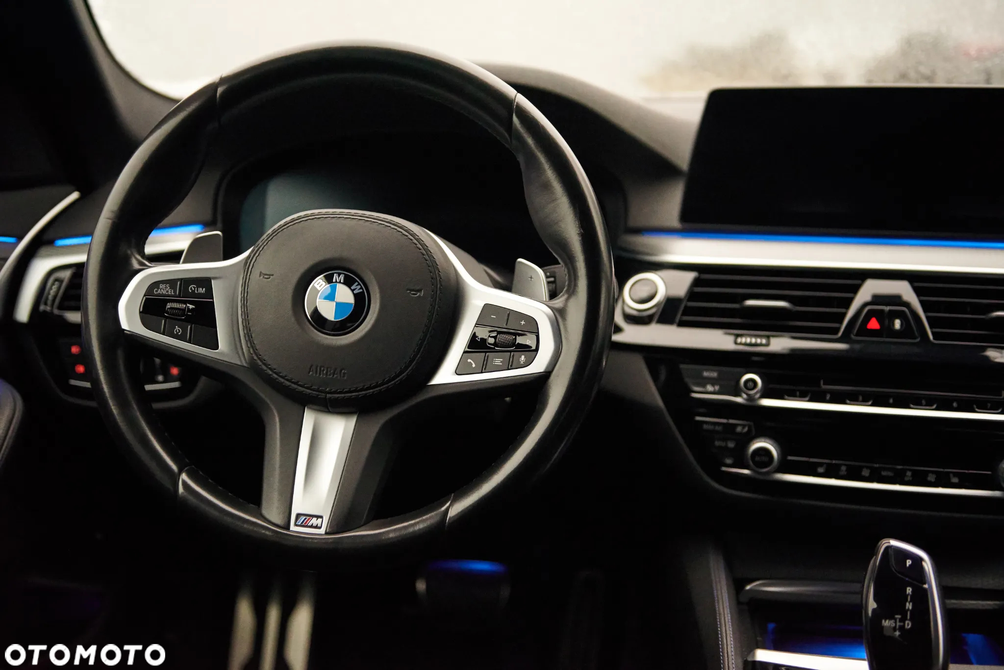 BMW Seria 5 530e iPerformance xDrive M Sport sport - 32