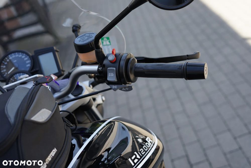 BMW R - 16