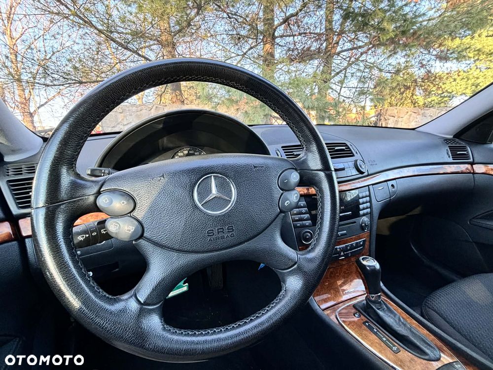 Mercedes-Benz Klasa E 320 CDI Elegance - 11
