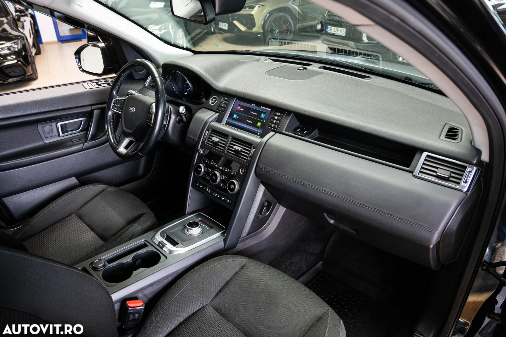 Land Rover Discovery Sport 2.0 l TD4 HSE Aut. - 6