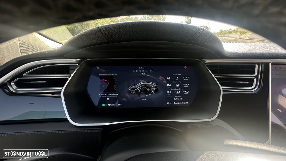 Tesla Model S 85 - 26
