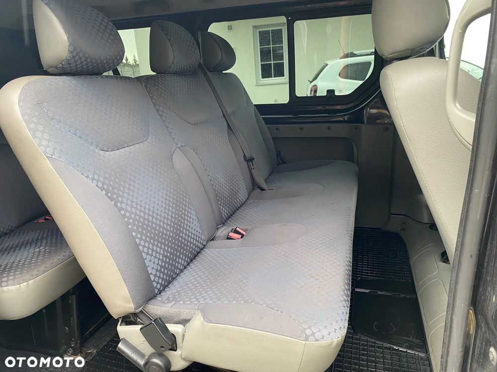 Opel Vivaro L2H1 2.9t - 15