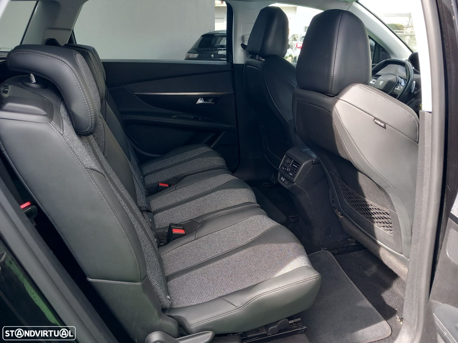 Peugeot 5008 1.5 BlueHDi Allure Pack EAT8 - 22