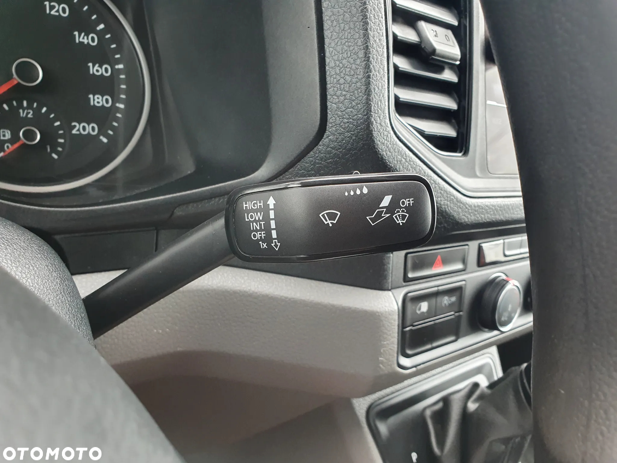 Volkswagen CRAFTER - 26