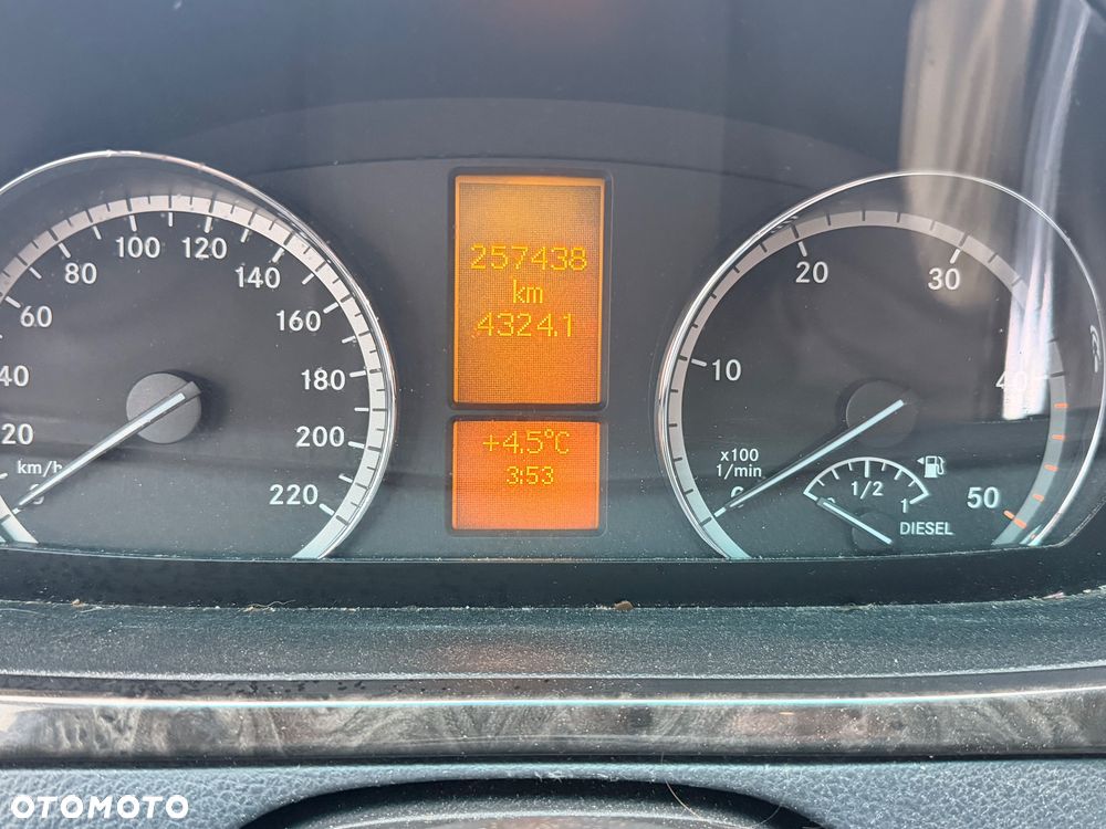 Mercedes-Benz Viano 3.0 CDI DPF lang Automatik Avantgarde - 34