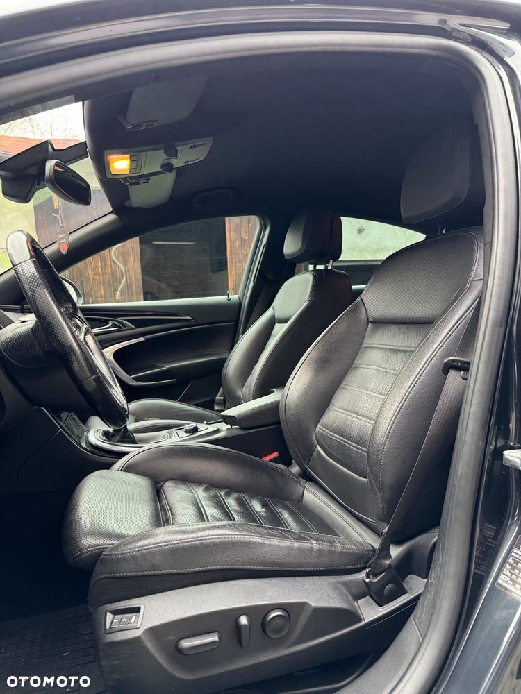 Opel Insignia - 10
