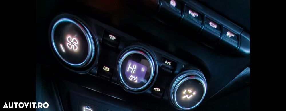 Dacia Duster TCe 130 GPF 4WD SL Orange - 19