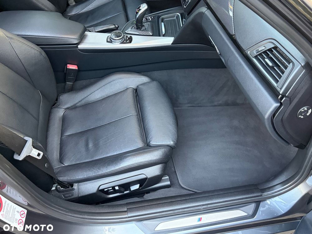BMW Seria 3 335d xDrive Edition M Sport Shadow - 25