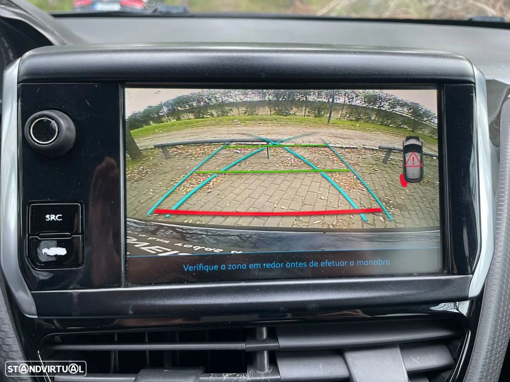 Peugeot 208 1.2 PureTech Style - 13