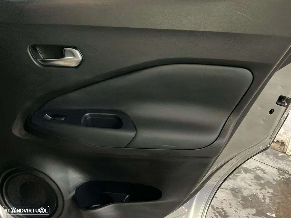 Nissan Juke 1.0 DIG-T N-Connecta - 25