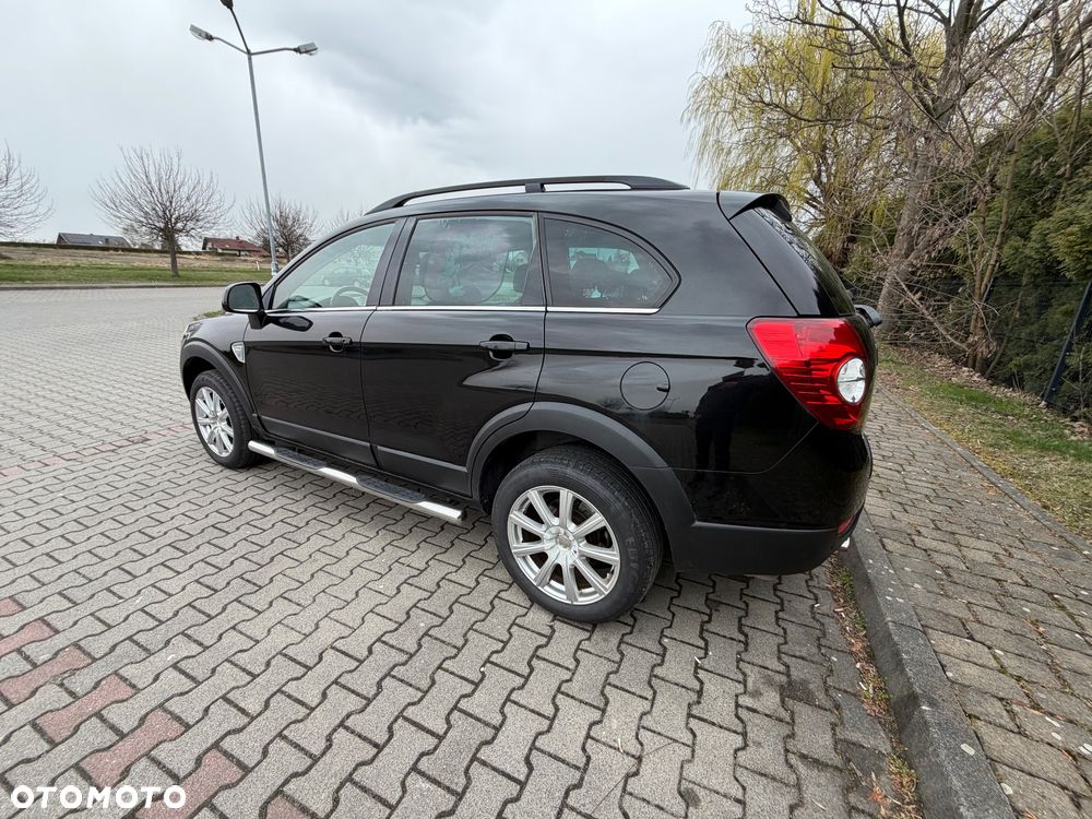 Chevrolet Captiva 2.4 LS 5os - 8