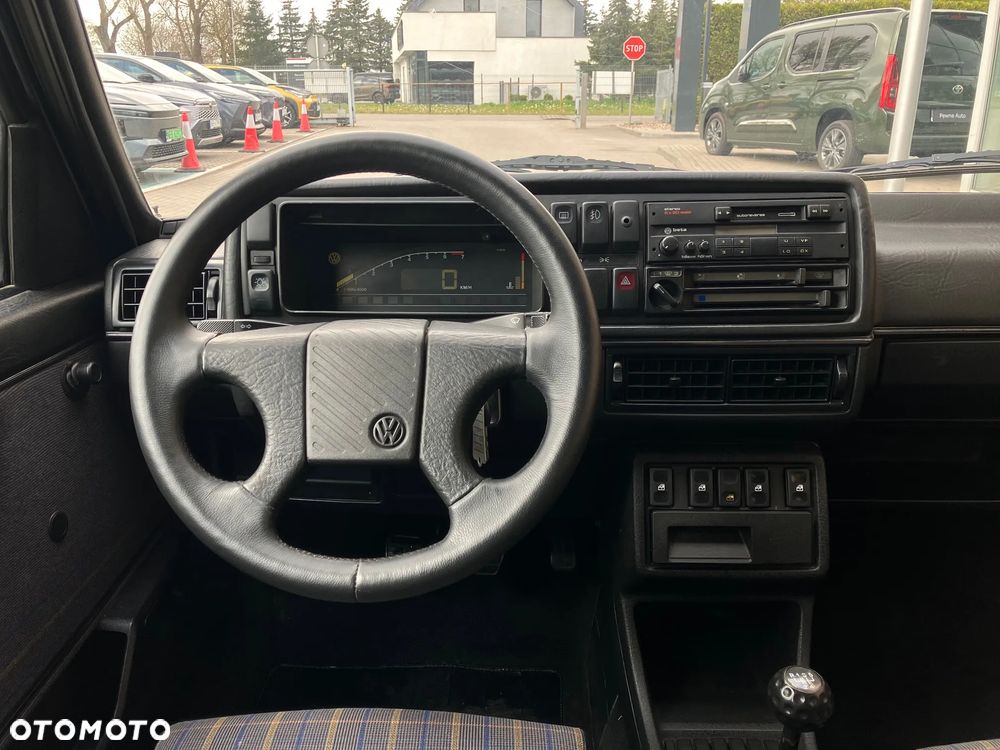 Volkswagen Golf 1.8 GTI - 16