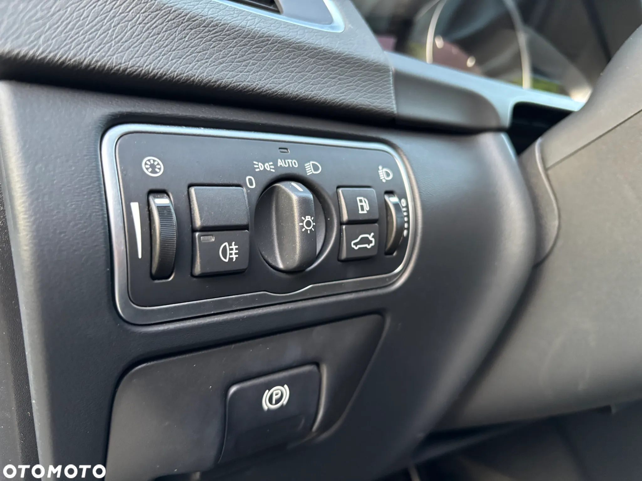 Volvo V60 D3 AWD Momentum - 32