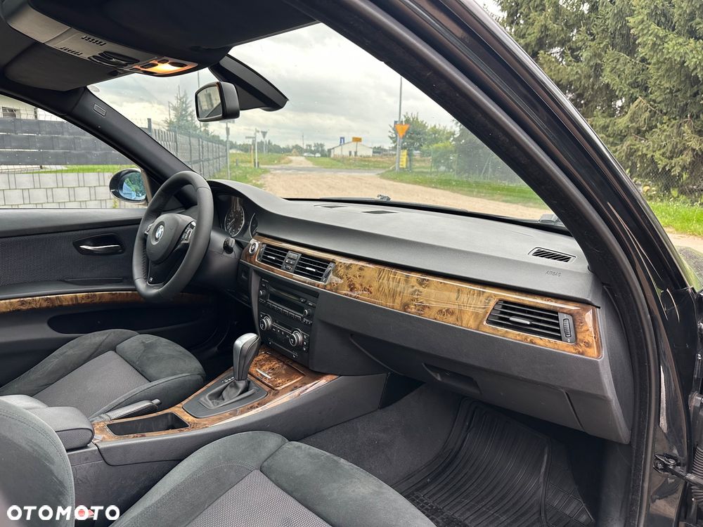 BMW Seria 3 320i - 20