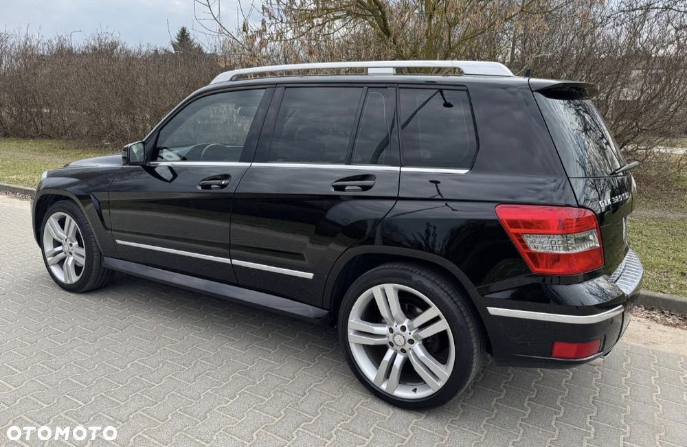 Mercedes-Benz GLK - 12