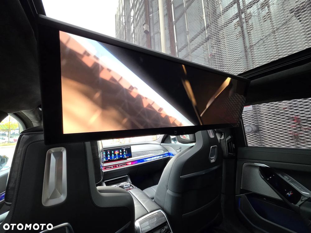 BMW Seria 7 2023 photo 4