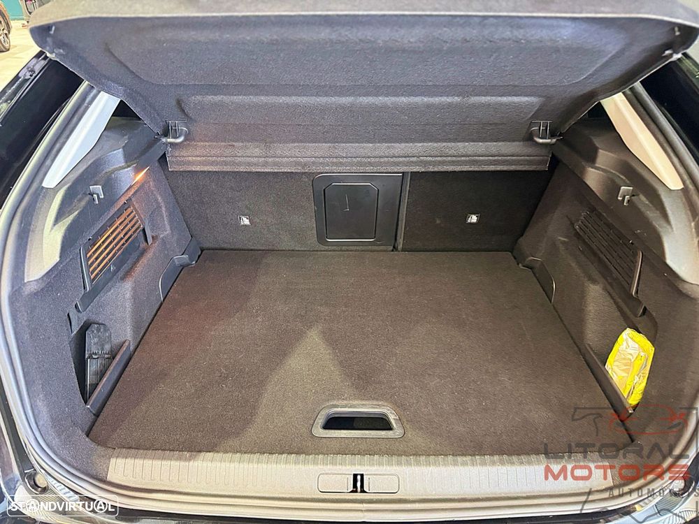Citroën C4 1.2 PureTech Shine EAT8 - 11