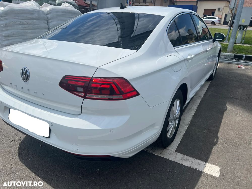 Volkswagen Passat 2.0 TDI DSG Advance - 5