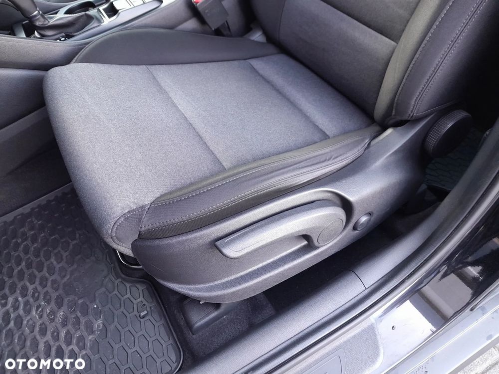 Hyundai Tucson 1.6 CRDi Comfort 2WD DCT - 12
