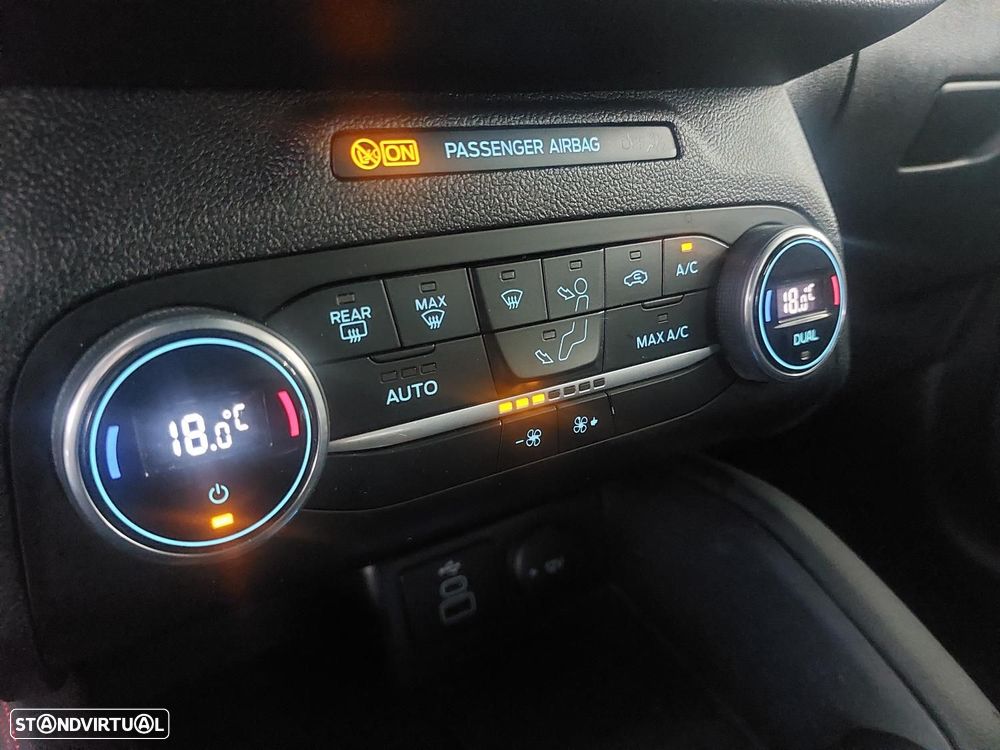 Ford Kuga 1.5 EcoBoost ST-Line - 30