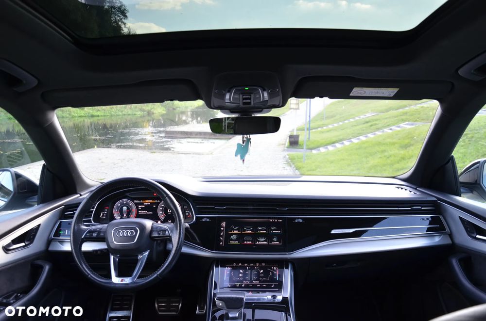 Audi Q8 - 31