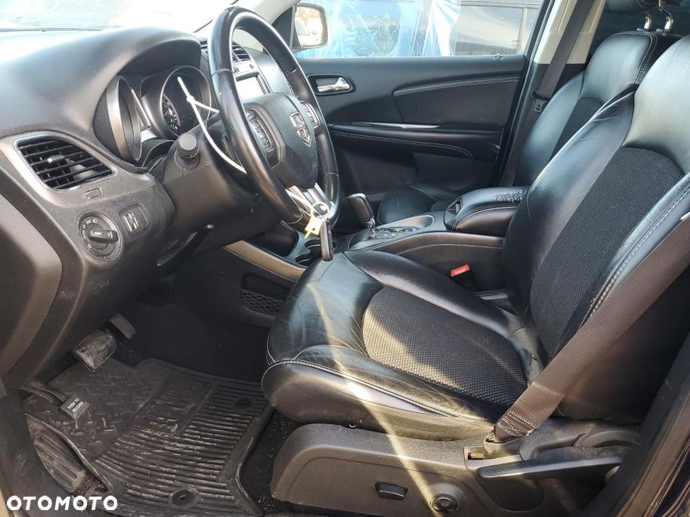 Dodge Journey - 7