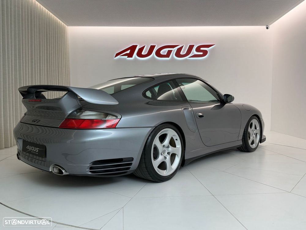 Porsche 911 (996) GT2 - 3