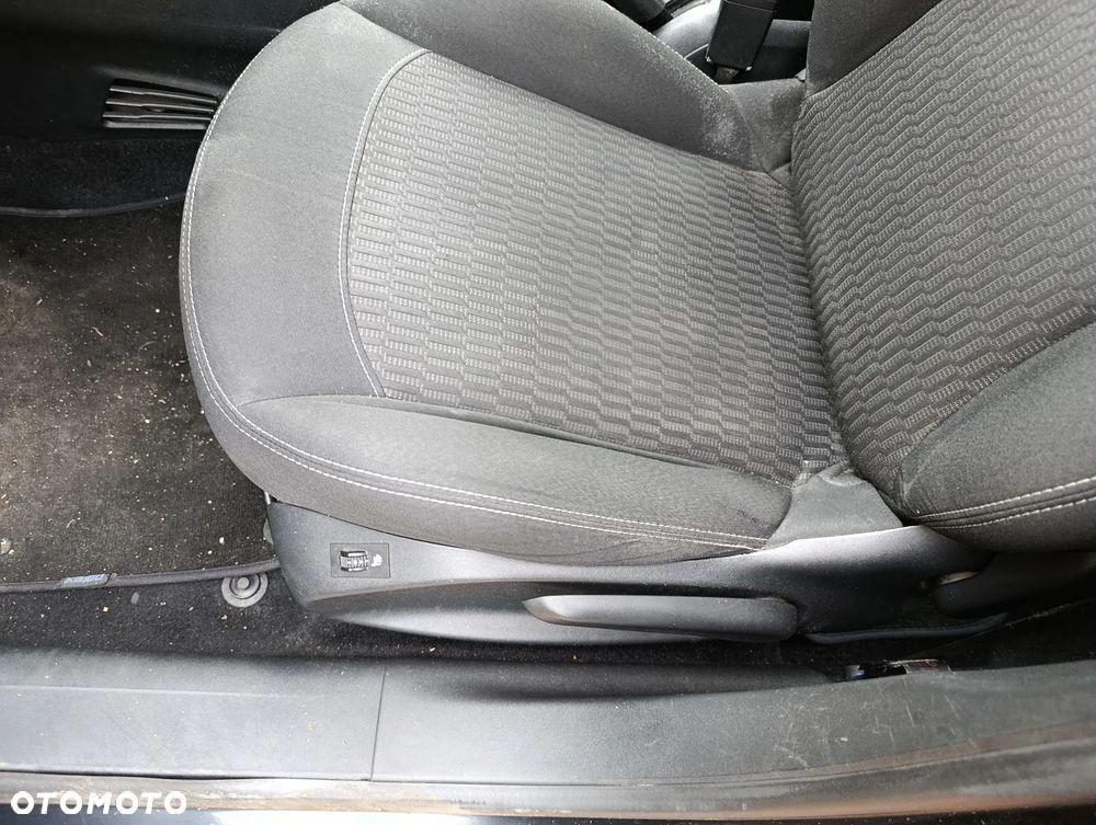 Peugeot 208 1.2 PureTech Active - 5