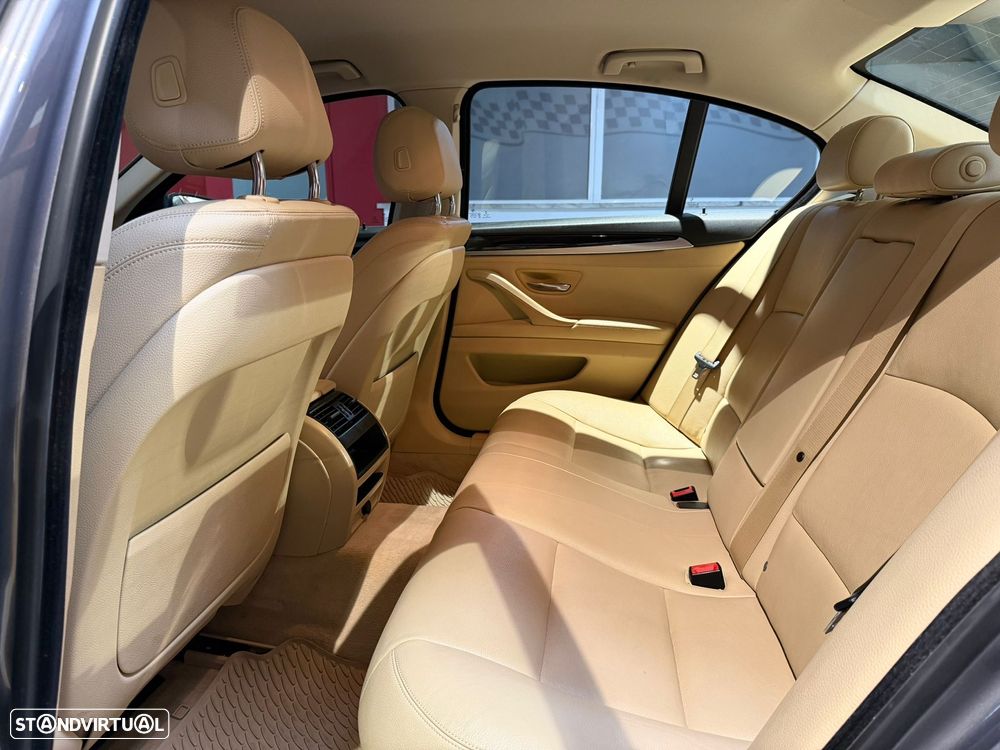BMW 535 d Line Luxury Auto - 10