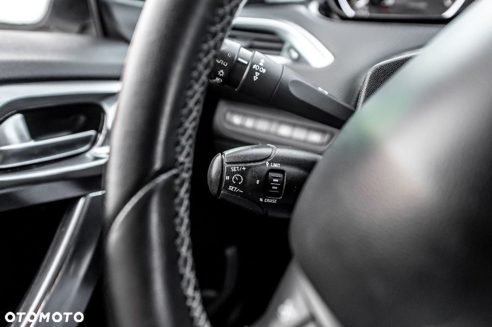 Peugeot 2008 1.6 VTi Style - 32