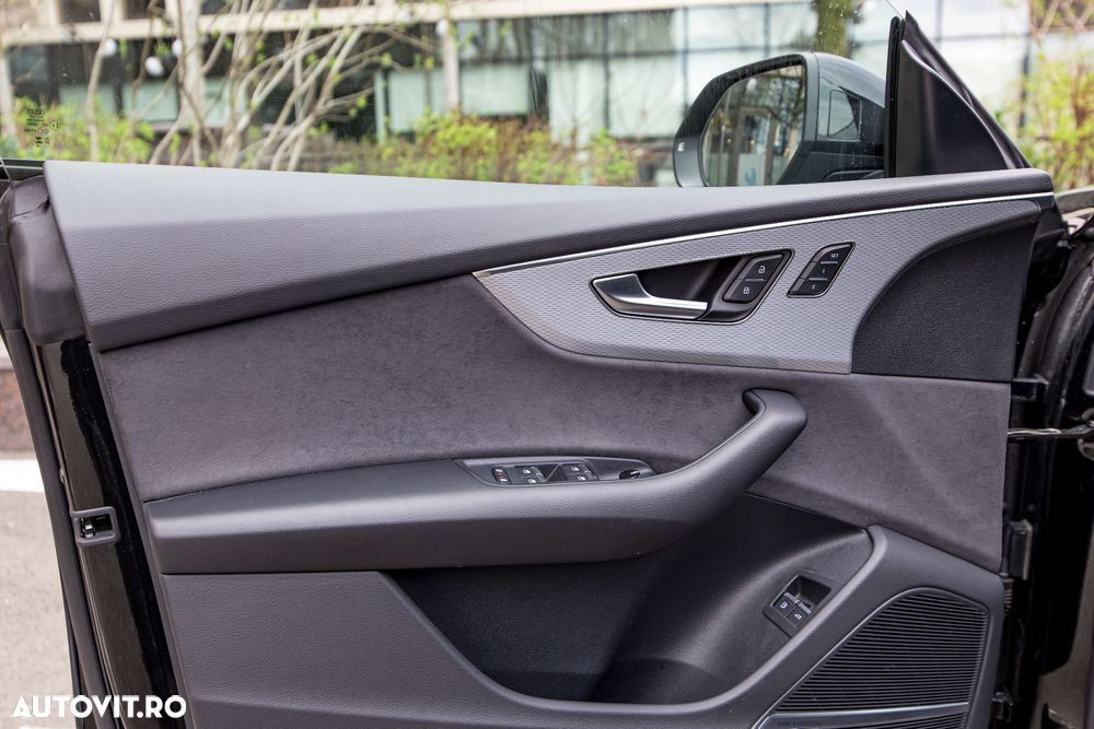 Audi Q8 60 TFSIe quattro tiptronic - 22