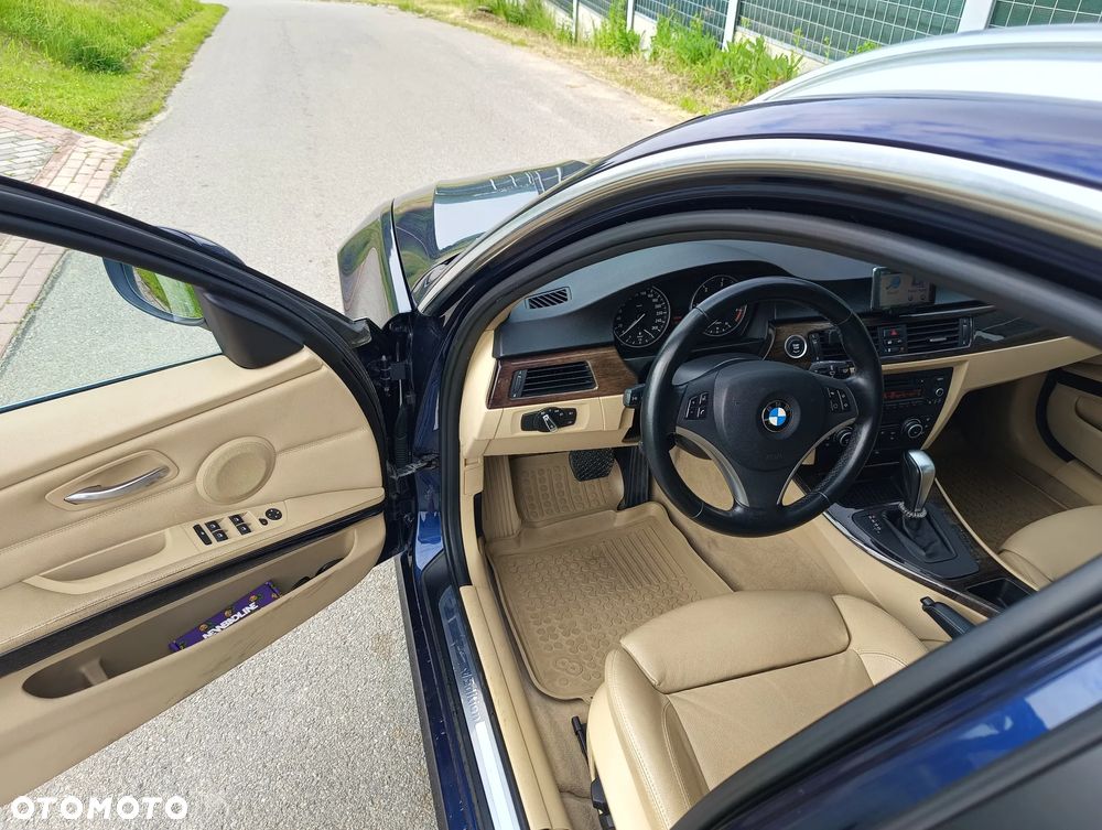 BMW Seria 3 320d xDrive DPF Touring Edition Exclusive - 19