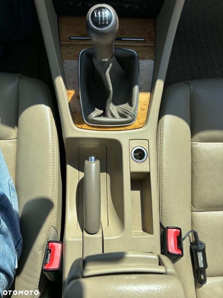 Audi A4 Avant 2.0 TDI - 14