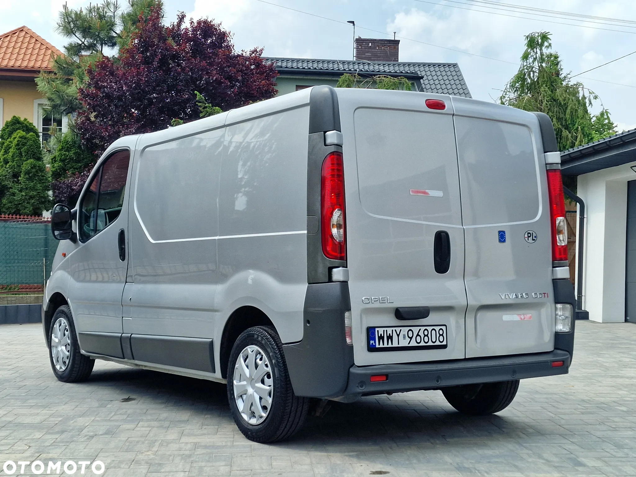 Opel Vivaro - 25