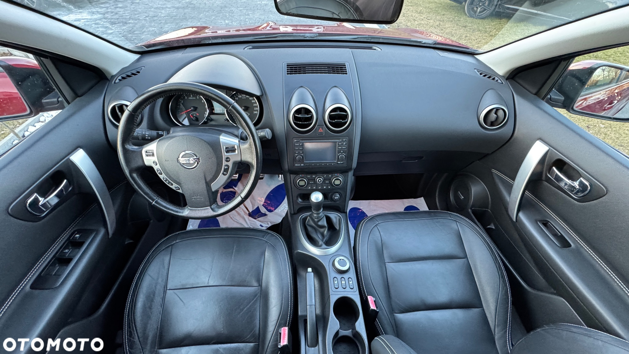 Nissan Qashqai 2.0 4x4 Tekna - 32
